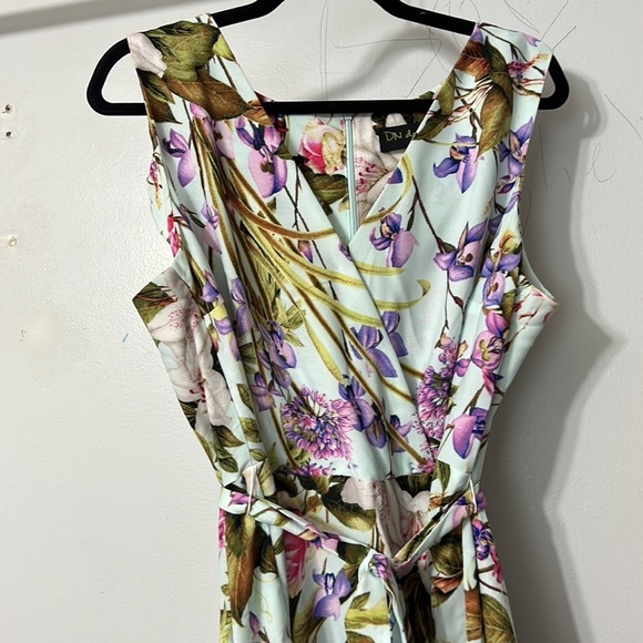 DN Designs Faux Wrap Floral with Asymmetric Hem Dress sz 14W - Picture 3 of 6